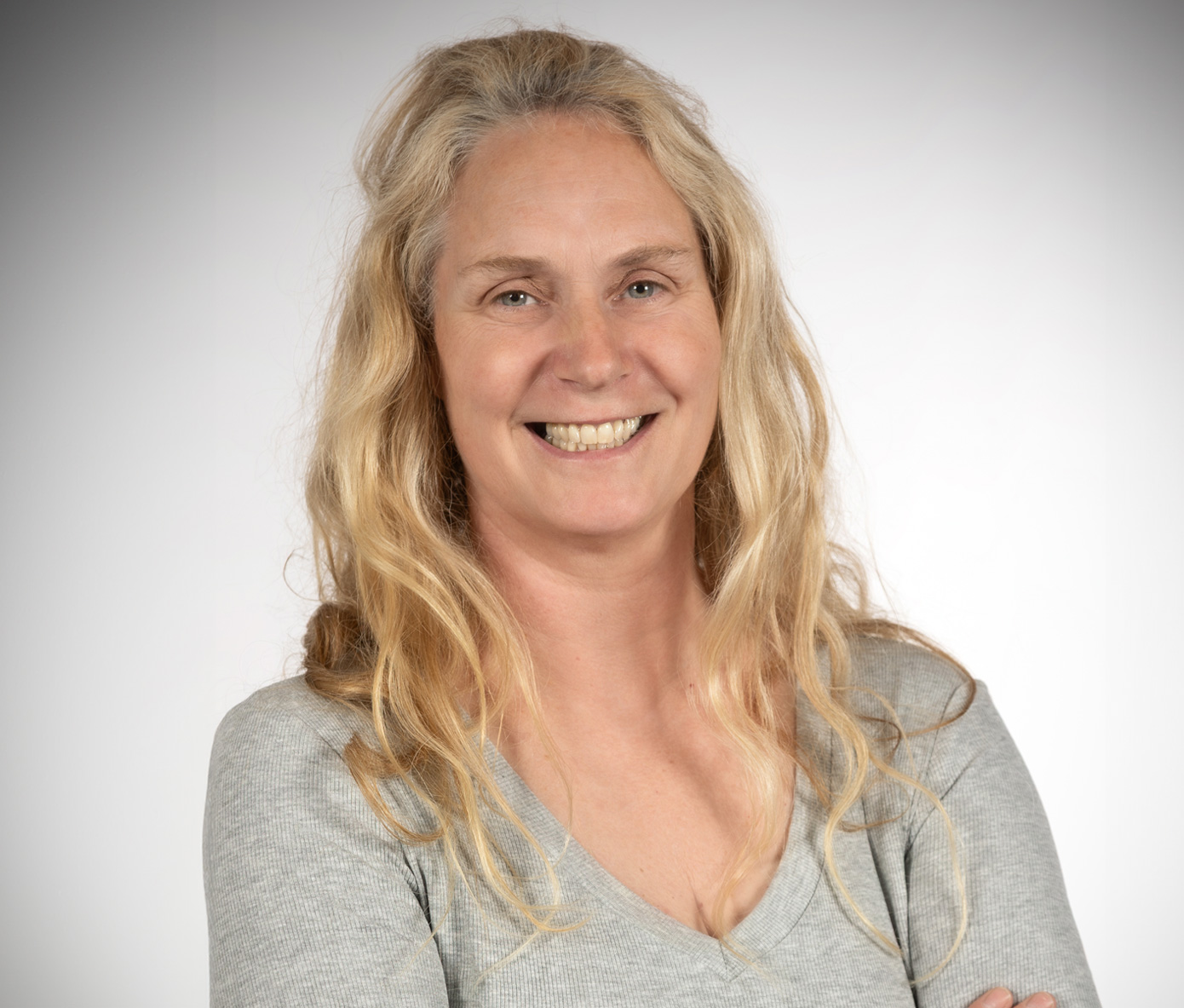 LOUISE AHRENS COO